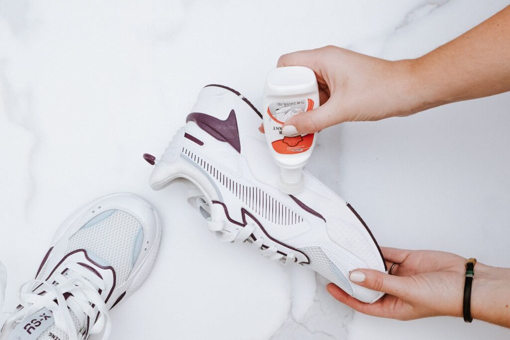 Berikut adalah beberapa panduan agar Anda memiliki kiat sukses untuk merintis jasa cuci sepatu.