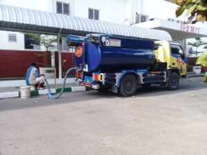 bisnis-sedot-wc-blega