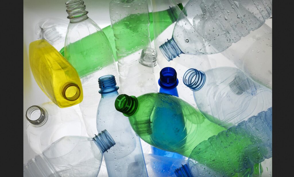 manajemen sampah plastik