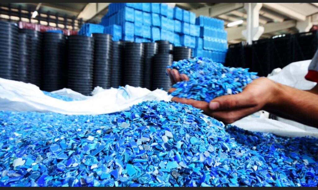 pemanfaatan limbah plastik