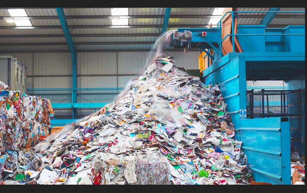 perbedaan sampah anorganik dan organik